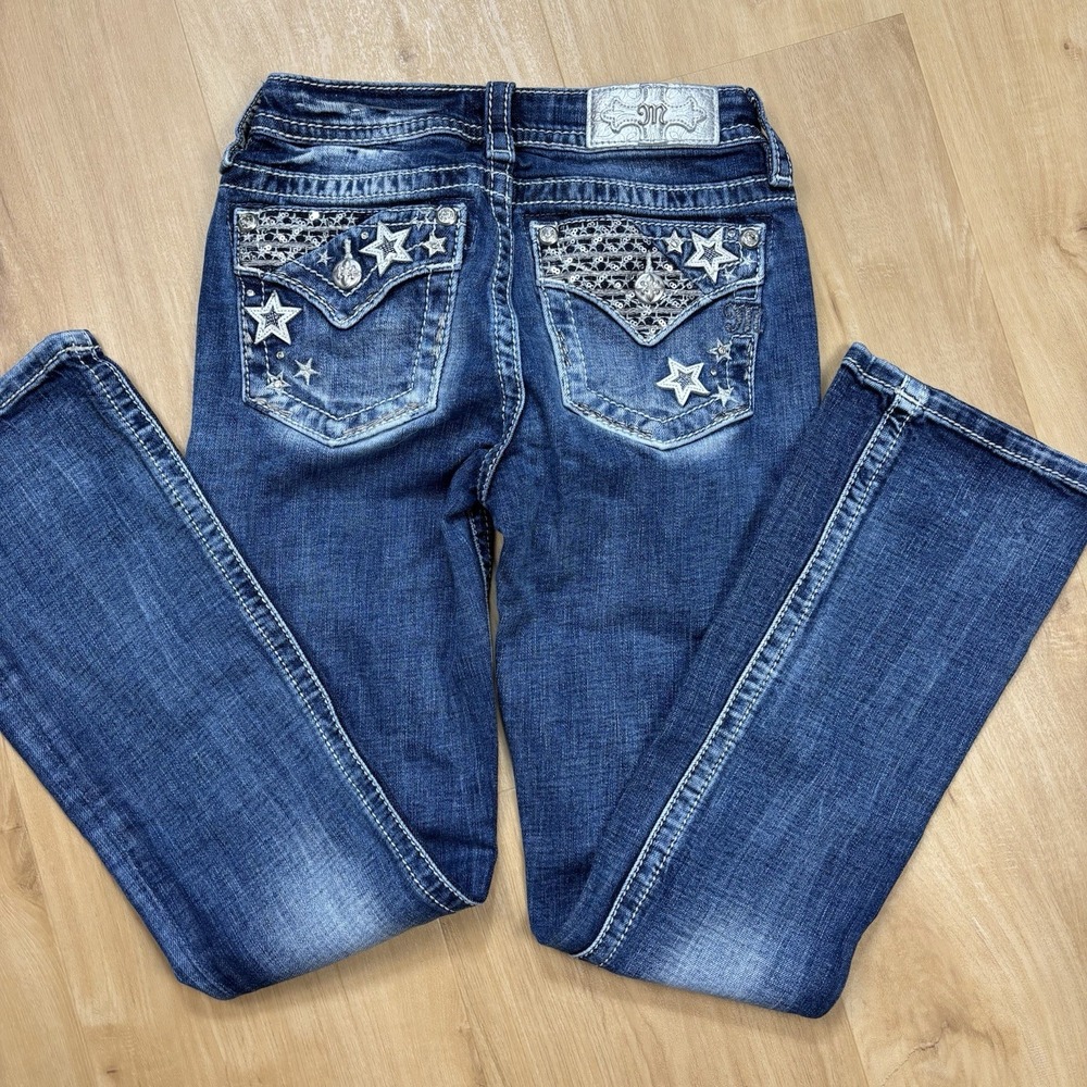 Miss Me Jeans 25 Mid Rise Tailored Boot Stars Bling Embroidered